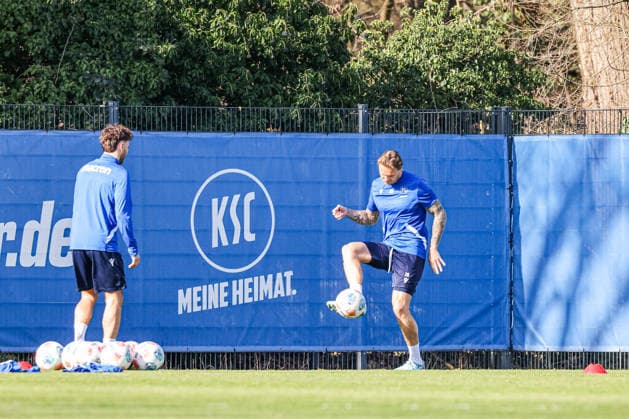 Training on 27 02 26, Men, Soccer, Season 2025 2026, 2 Liga, Karlsruher SC Casual training match Karlsruhe Wildparkstadion Baden Württemberg Germany