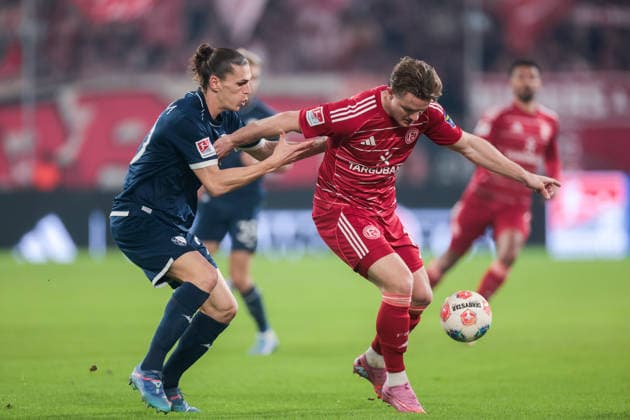 27 02 2026, Soccer, Season 2025 2026, 2 Bundesliga, 24 Matchday, Fortuna Düsseldorf VfL Bochum 1848, f l Noah Loosli VfL Bochum 1848 , Christian Rasmussen Fortuna Düsseldorf , Düsseldorf MErkur Spiel Arena NRW Germany xRHR PHOTO DEx Copyright: DennisxEwert RHR-FOTOx RHR-FOTO DE