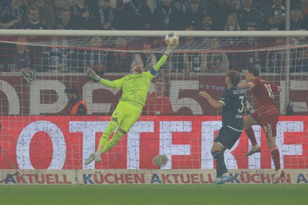 Goalkeeper Timo Horn VfL Bochum in action, on the ball, single action during the 2 Bundesliga match between Fortuna Düsseldorf and VfL Bochum, Merkur Spiel Arena on February 27, 2026 in Düsseldorf, Germany Photo by Oliver Kaelke DeFodi Images Goalkeeper Timo Horn VfL Bochum controls the ball during the 2 Bundesliga match between Fortuna Düsseldorf and VfL Bochum at Merkur Spiel Arena on February 27, 2026 in Düsseldorf, Germany Photo by Oliver Kaelke DeFodi Images
