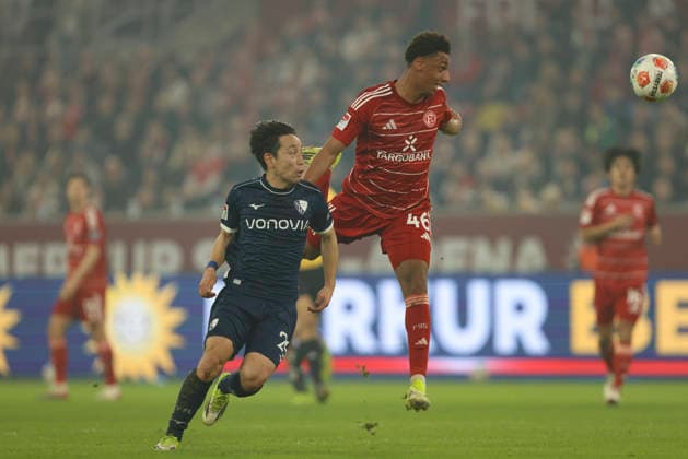 Koji Miyoshi VfL Bochum and Sima Suso Fortuna Düsseldorf in a duel during the 2 Bundesliga match between Fortuna Düsseldorf and VfL Bochum, Merkur Spiel Arena on February 27, 2026 in Düsseldorf, Germany Photo by Oliver Kaelke DeFodi Images Koji Miyoshi VfL Bochum and Sima Suso Fortuna Düsseldorf battle for the ball during the 2 Bundesliga match between Fortuna Düsseldorf and VfL Bochum at Merkur Spiel Arena on February 27, 2026 in Düsseldorf, Germany Photo by Oliver Kaelke DeFodi Images Photo by Oliver Kaelke DeFodi Images