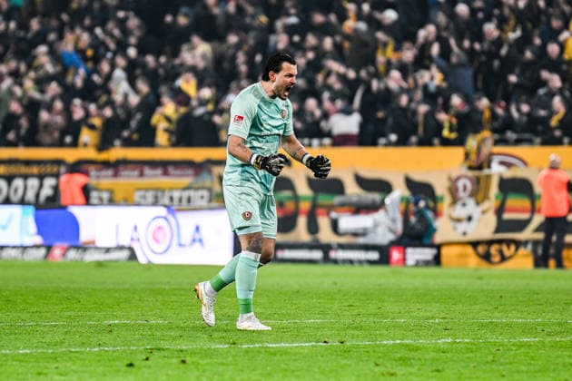 Soccer I Men I Season 2025 2026 I 2 Bundesliga I 24 Matchday I SG Dynamo Dresden SV Darmstadt 98 I 27 02 2026 Goal celebration Tim Stanislaw Schreiber 1, SG Dynamo Dresden after the 2 0 Crop, close-up, portrait, portrait, single photo, single image, body Dresden Rudolf Harbig Stadium Lennestr 12 Saxony Germany Copyright: xLobeca InesxHähnelx