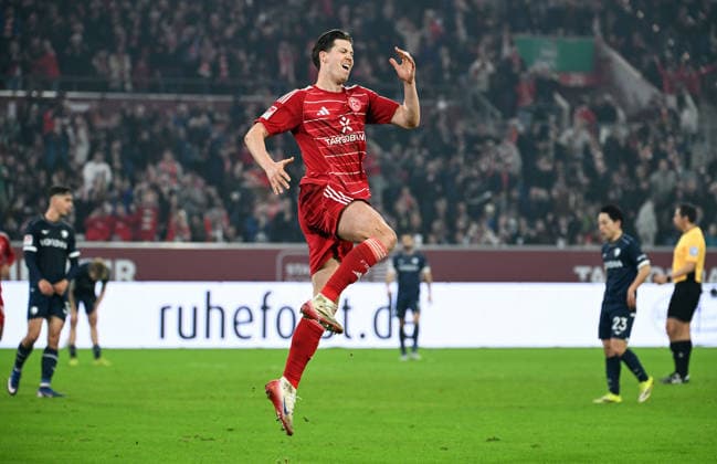 Soccer, 2 Bundesliga, Germany, Men, Season 2025 2026, 24 Matchday, Merkur Spiel Arena Düsseldorf, Fortuna Düsseldorf VfL Bochum Cheers Cedric Itten F95 after his goal for 1 0 Cheers, joy, action