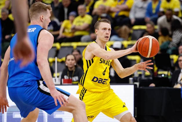 STOCKHOLM, SVERIGE 20260227 Sweden s Tobias Borg with the ball during the FIBA World European Cup Qualifier game between Sweden and Estonia, first round group H, at Avicii Arena in Stockholm, Sweden February 27, 2026 STOCKHOLM SVERIGE x1081x  Copyright: xFredrikxPerssonx TTx BASKETBALL WORLD CUP QUALIFYER SWEDEN-ESTONIA