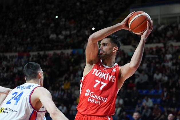 Serbia v Turkiye - 2027 World Cup European Qualifiers BELGRADE, SERBIA - FEBRUARY 27: Omer Yurtseven (77) of Turkiye in action against Nikola Tanaskovic (24) of Serbia during the 2027 World Cup European Qualifiers Group C third match between Serbia and Turkiye at the Aleksandar Nikolic Sports Hall in Belgrade, Serbia, on February 27, 2026. Adem Kutucu Anadolu Belgrade Serbia. Editorial use only. Please get in touch for any other usage.  Copyright: x2026xAnadoluxAdemxKutucux