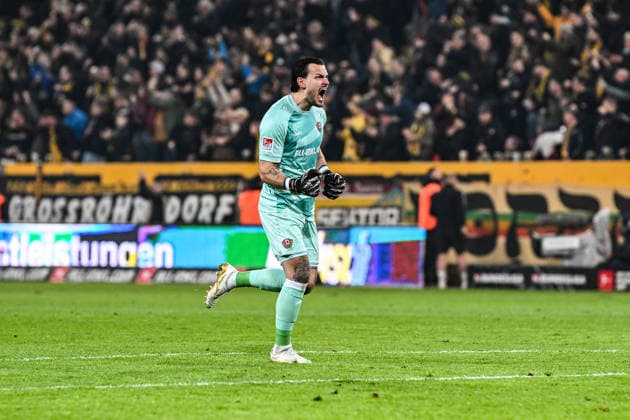Soccer I Men I Season 2025 2026 I 2 Bundesliga I 24 Matchday I SG Dynamo Dresden SV Darmstadt 98 I 27 02 2026 Goal celebration Tim Stanislaw Schreiber 1, SG Dynamo Dresden at the goal to 1 0 Crop, close-up, portrait, portrait, single photo, single image, body Dresden Rudolf Harbig Stadium Lennestr 12 Saxony Germany Copyright: xLobeca InesxHähnelx
