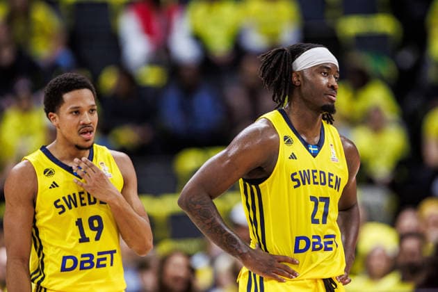 260227 Melwin Pantzar and Zaba Bangala of Sweden looks dejected during the FIBA World Cup Qualifier game between Sweden and Estonia on February 27, 2026 in Stockholm Photo Kenta Jönsson BILDBYRAN COP 210 KJ0314 basketball vm kval kval fiba world cup qualifiers sverige estland sweden estonia bbeng depp  Copyright: KENTAxJÖNSSON BB260227KJ047