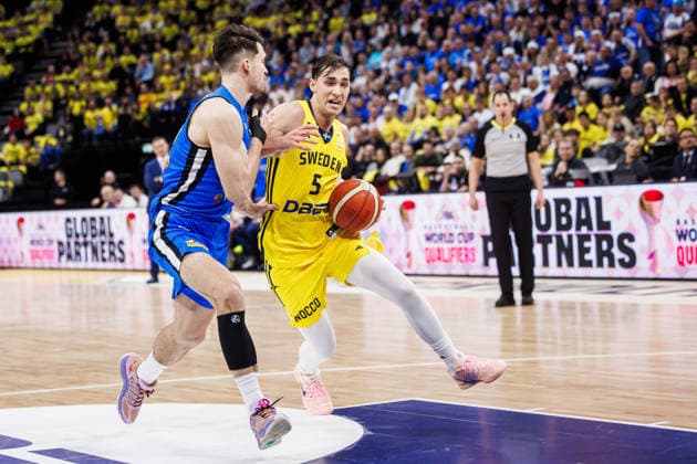 260227 Kregor Hermet of Estonia and Wilhelm Falk of Sweden during the FIBA World Cup Qualifier game between Sweden and Estonia on February 27, 2026 in Stockholm Photo Kenta Jönsson BILDBYRAN COP 210 KJ0314 basketball vm kval kval fiba world cup qualifiers sverige estland sweden estonia bbeng  Copyright: KENTAxJÖNSSON BB260227KJ049