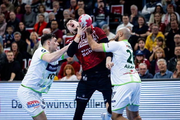 DAIKIN HBL SG Flensburg Handewitt vs HSG Wetzlar 27 02 26 Josip Simic Nr 10, HSG Wetzlar , Marko Grgic Nr 17, SG Flensburg Handewitt , David Cyrill Akakpo Nr 20, HSG Wetzlar DAIKIN HBL SG Flensburg Handewitt vs HSG Wetzlar, GP JOULE Arena on 27 02 26 Copyright: xBEAUTIFULxSPORTS MarioxM.xKobergx