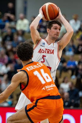 BASKETBALL - FIBA WC Quali, AUT vs NED VIENNA,AUSTRIA,27.FEB.26 - BASKETBALL - FIBA Basketball World Cup 2027,Qualifiers, international match, Länderspiel, Nationalmannschaft Austria vs Netherlands. Image shows Bogic Vujosevic (AUT).  GEPAxpictures xPhilippxBrem