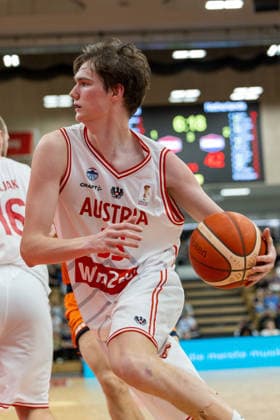 BASKETBALL - FIBA WC Quali, AUT vs NED VIENNA,AUSTRIA,27.FEB.26 - BASKETBALL - FIBA Basketball World Cup 2027,Qualifiers, international match, Länderspiel, Nationalmannschaft Austria vs Netherlands. Image shows Benjamin Schuch (AUT).  GEPAxpictures xPhilippxBrem