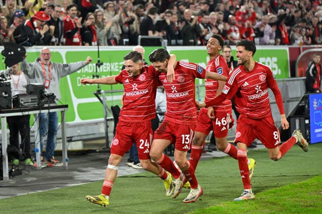 Duesseldorf, Merkur Spielarena, 27 02 26, GER, Herren, 2 Bundesliga, Saison 2025 2026, Fortuna Duesseldorf VfL Bochum Bild Florent MUSLIJA Fortuna jubilates after his goal for 2 0 DFL regulations prohibit any use of photographs as image sequences and or quasi video NRW Germany
