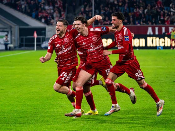 Goal celebration of Florent Muslija Fortuna Duesseldorf, 24 , Cedric Itten Fortuna Duesseldorf, 13 and Anouar El Azzouzi Fortuna Duesseldorf, 08 after the 2 0 goal Fortuna Duesseldorf vs VfL Bochum 1848, Soccer, 2 Bundesliga, Matchday 24, Season 2025 2026, 27 02 2026 DFL REGULATES PROHIBIT ANY USE OF PHOTOGRAPHS AS IMAGE SEQUENCES AND OR QUASI VIDEO, Fortuna Duesseldorf vs VfL Bochum 1848, Football, 2 Bundesliga, Matchday 24, Season 2025 2026, 27 02 2026 Duesseldorf Copyright: xEibner-Pressefoto DamianxKruczynx EP_DKI