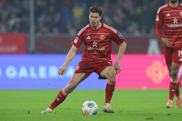 Cedric Itten Fortuna Düsseldorf in action, on the ball, single action during the 2 Bundesliga match between Fortuna Düsseldorf and VfL Bochum, Merkur Spiel Arena on February 27, 2026 in Düsseldorf, Germany Photo by Oliver Kaelke DeFodi Images Cedric Itten Fortuna Düsseldorf controls the ball during the 2 Bundesliga match between Fortuna Düsseldorf and VfL Bochum at Merkur Spiel Arena on February 27, 2026 in Düsseldorf, Germany Photo by Oliver Kaelke DeFodi Images Photo by Oliver Kaelke DeFodi Images