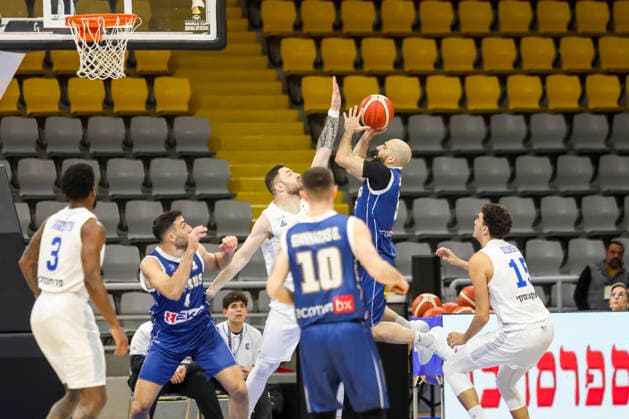 FIBA World Cup Qualifiers : Israel vs Cyprus SIMON MICHAIL of Cyprus shots the ball. Israel plays against Cyprus for the FIBA World Cup 2027 Qualifiers at Spyros Kyprianou Arena, Limassol, Cyprus, on Feb. 27, 2026. Limassol Cyprus Copyright: xKOSTASxPIKOULASx