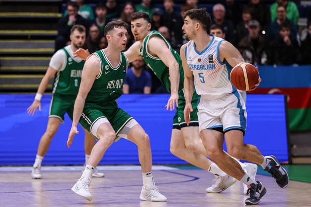 REPRO FREE *PRESS RELEASE NO REPRODUCTION FEE* EDITORIAL USE ONLY FIBA EuroBasket 2029 Pre-Qualifier, National Basketball Arena, Dublin 27 2 2026 Ireland vs Azerbaijan Ireland s CJ Fulton and Azerbaijan s Wesley Van Beck CJ Fulton and Wesley Van Beck 27 2 2026  Copyright: x INPHO BenxBradyx BB3_8050