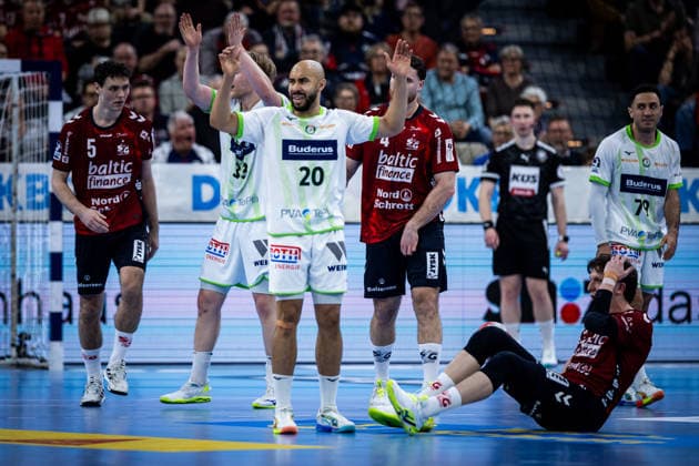 DAIKIN HBL SG Flensburg Handewitt vs HSG Wetzlar 27 02 26 David Cyrill Akakpo Nr 20, HSG Wetzlar gestures DAIKIN HBL SG Flensburg Handewitt vs HSG Wetzlar, GP JOULE Arena on 27 02 26 Copyright: xBEAUTIFULxSPORTS MarioxM.xKobergx