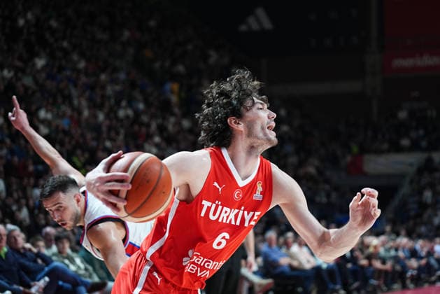 Serbia v Turkiye - 2027 World Cup European Qualifiers BELGRADE, SERBIA - FEBRUARY 27: Cedi Osman (6) of Turkiye in action during the 2027 World Cup European Qualifiers Group C third match between Serbia and Turkiye at the Aleksandar Nikolic Sports Hall in Belgrade, Serbia, on February 27, 2026. Adem Kutucu Anadolu Belgrade Serbia. Editorial use only. Please get in touch for any other usage.  Copyright: x2026xAnadoluxAdemxKutucux