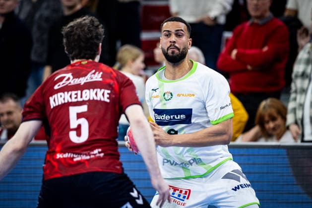 DAIKIN HBL SG Flensburg Handewitt vs HSG Wetzlar 27 02 26 Philipp Ahouansou Nr 19, HSG Wetzlar vs Niclas Kirkelokke Nr 05, SG Flensburg Handewitt DAIKIN HBL SG Flensburg Handewitt vs HSG Wetzlar, GP JOULE Arena on 27 02 26 Copyright: xBEAUTIFULxSPORTS MarioxM.xKobergx