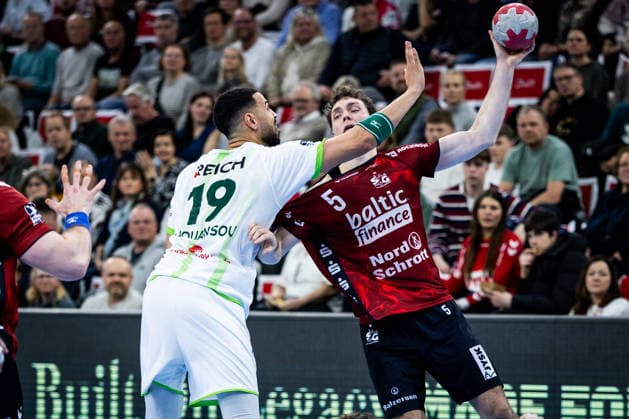 DAIKIN HBL SG Flensburg Handewitt vs HSG Wetzlar 27 02 26 Philipp Ahouansou Nr 19, HSG Wetzlar vs Niclas Kirkelokke Nr 05, SG Flensburg Handewitt DAIKIN HBL SG Flensburg Handewitt vs HSG Wetzlar, GP JOULE Arena on 27 02 26 Copyright: xBEAUTIFULxSPORTS MarioxM.xKobergx