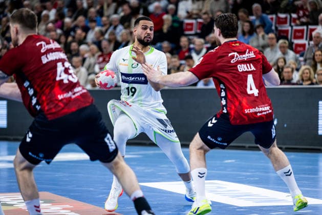 DAIKIN HBL SG Flensburg Handewitt vs HSG Wetzlar 27 02 26 Philipp Ahouansou Nr 19, HSG Wetzlar vs Johannes Golla Nr 04, SG Flensburg Handewitt DAIKIN HBL SG Flensburg Handewitt vs HSG Wetzlar, GP JOULE Arena on 27 02 26 Copyright: xBEAUTIFULxSPORTS MarioxM.xKobergx
