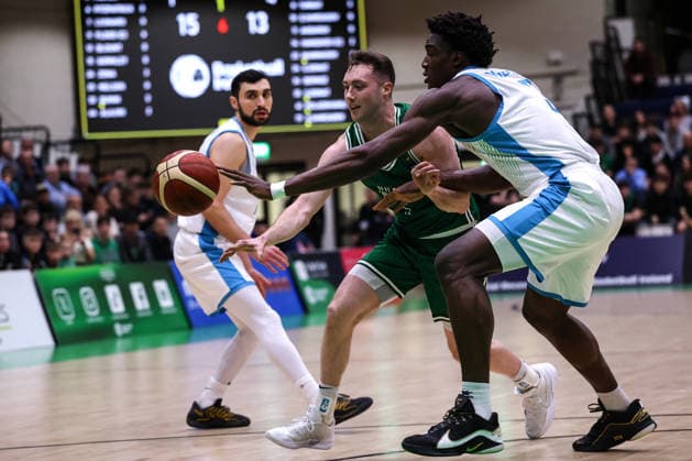 REPRO FREE *PRESS RELEASE NO REPRODUCTION FEE* EDITORIAL USE ONLY FIBA EuroBasket 2029 Pre-Qualifier, National Basketball Arena, Dublin 27 2 2026 Ireland vs Azerbaijan Ireland s CJ Fulton and Azerbaijan s Emanuel Agabosun CJ Fulton and Emanuel Agabosun 27 2 2026  Copyright: x INPHO BenxBradyx BB3_8903