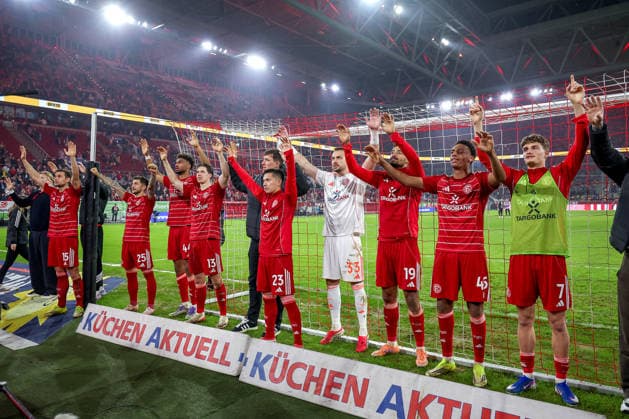 27 02 2026, Football, Fortuna Düsseldorf VfL Bochum, 2 Fußball Bundesliga, Merkur Spiel Arena, Season 2025 2026 Fortunas final celebration after the 2 1 victory L R Matthias Zimmermann Fortuna Düsseldorf 25 Elias Aboulguie Egouli Fortuna Düsseldorf 44 Cedric Itten Fortuna Düsseldorf 13 Shinta Appelkamp Fortuna Düsseldorf 23 Goalkeeper Florian Kastenmeier Fortuna Düsseldorf 33 Emmanuel Iyoha Fortuna Düsseldorf 19 Klaus Sima Suso Fortuna Düsseldorf 46 Luca Raimund Fortuna Düsseldorf 07 DFB regulations prohibit any use of photographs as image sequences and or quasi video Nordrhein Westfalen Germany