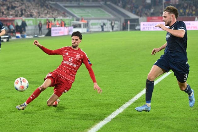 Anouar EL AZZOUZI D vs Phiilipp STROMPF BO action, duel, Soccer 2 Bundesliga, Matchday 24, Fortuna Duesseldorf D VfL Bochum 2 1 on 27 02 2026 at Merkur Spiel Arena Duesseldorf Germany DFL regulations prohibit any use of photographs as image sequences and or quasi video ÃÂ