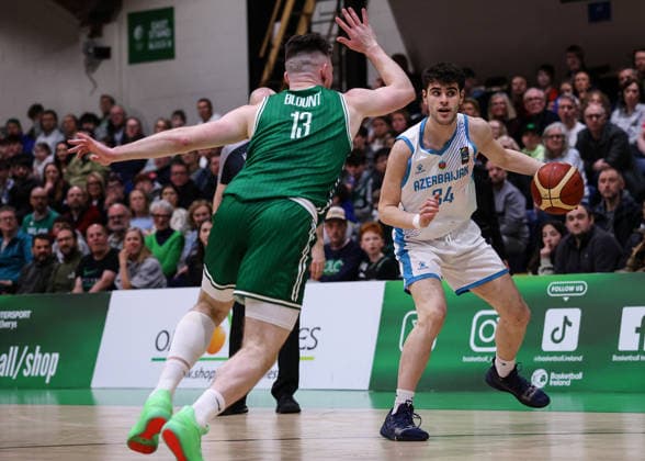 REPRO FREE *PRESS RELEASE NO REPRODUCTION FEE* EDITORIAL USE ONLY FIBA EuroBasket 2029 Pre-Qualifier, National Basketball Arena, Dublin 27 2 2026 Ireland vs Azerbaijan Azerbaijan s Derin Berkoz and Ireland s Jordan Blount Derin Berkoz and Jordan Blount 27 2 2026  Copyright: x INPHO BenxBradyx BB3_0068