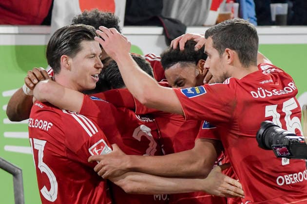 Florent Muslija Duesseldorf 24 cheers with the team after scoring the 2 0 27 02 2026 ¢ Soccer ¢ Fortuna Duesseldorf vs VfL Bochum, Merkur Spiel Arena, Duesseldorf, DFB DFL REGULATIONS PROHIBIT ANY USE OF PHOTOGRAPHS AS IMAGE SEQUENCES AND OR QUASI VIDE Copyright: xpepphotox xSaschaxWeizx pep00321, pep_20260227_hm_292494