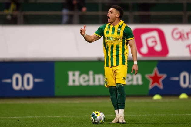 2026-02-27 ADO Den Haag v VVV Venlo - Dutch Keuken Kampioen Divisie DEN HAAG, THE NETHERLANDS - FEBRUARY 27: Steven van der Sloot of ADO Den Haag celebrating the win of the match with the fans during the Dutch Keuken Kampioen Divisie match between ADO Den Haag and VVV Venlo at WerkTalent Stadion on February 27, 2026 in Den Haag, The Netherlands. Den Haag WerkTalent Stadion The Netherlands Content not available for redistribution in The Netherlands directly or indirectly through any third parties. Copyright: xHansxvanxderxValkx