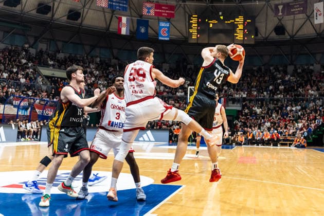 GER, FIBA Basketball World Cup 2027, European Qualifiers, Croatia Germany 27 02 2026, Drazen Petrovic Basketball Center, Zagreb, GER, FIBA Basketball World Cup 2027, European Qualifiers, Croatia Germany Christian Sengfelder Germany, No43 , Toni Nakic Croatia, No99 Â Photo Alexander Trienitz Zagreb Drazen Petrovic Basketball Center Zagreb Croatia