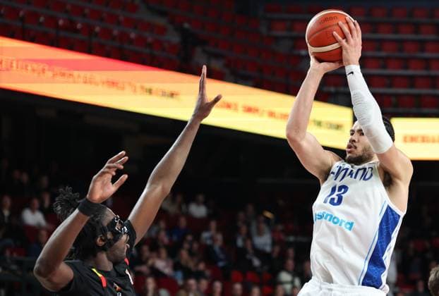 Belgium s Archange Izaw Bolavie and Finland s Olivier Nkamhoua fight for the ball during a basketball match between Belgian national team, Nationalteam Belgian Lions and Finland, Friday 27 February 2026 in Charleroi, qualifier 3 6 for the men s 2027 FIBA World Championships. VIRGINIExLEFOUR  x165779472x