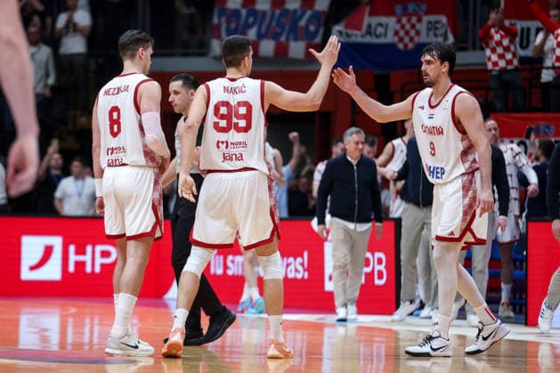 Croatia v Germany: Group E - FIBA World Cup 2026 European Qualifier Toni Nakic of Croatia gives high five to Dario Saric of Croatia during the FIBA Basketball World Cup 2027 Group E European Qualifier between Croatia v Germany at Drazen Petrovic Basketball Center on February 27, 2026 in Zagreb, Croatia, Croatia.  IgorxKralj PIXSELL