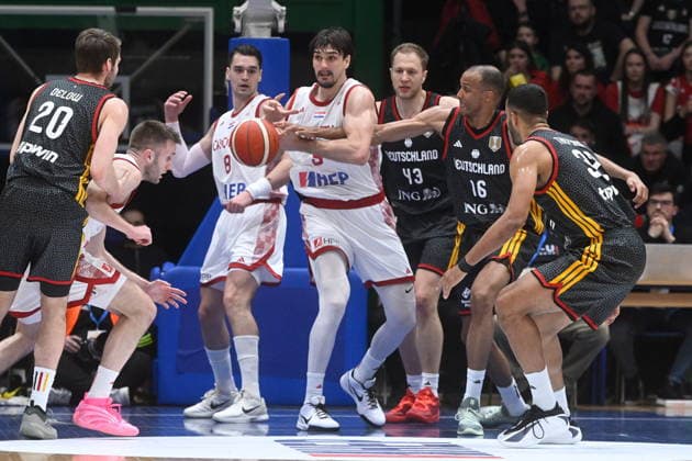 Croatia, Zagreb, 270226. KC Drazen Petrovic. World Cup qualification basketball match, Croatia - Germany. In the photo: Dario Saric. Photo: Goran Mehkek CROPIX Zagreb Croatia Copyright: xxGoranxMehkekx hrvatska_njemacka15-270226