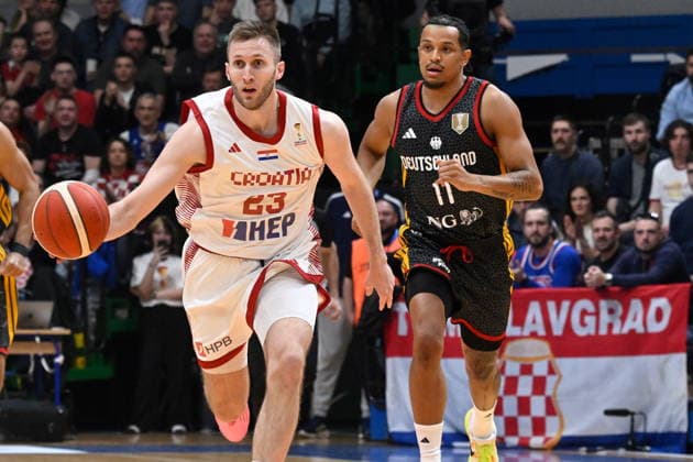 Croatia, Zagreb, 270226. KC Drazen Petrovic. World Cup qualification basketball match, Croatia - Germany. In the photo: Mateo Dreznjak, Nelson Weidemann. Photo: Goran Mehkek CROPIX Zagreb Croatia Copyright: xxGoranxMehkekx hrvatska_njemacka29-270226