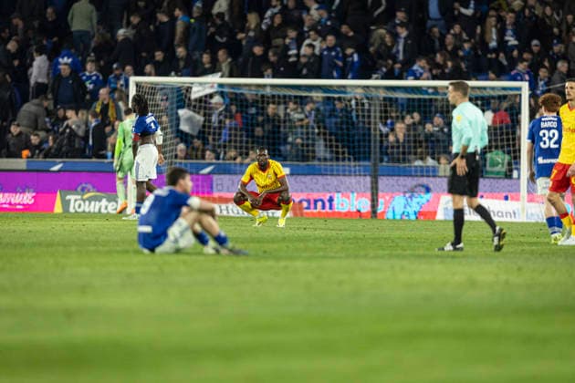 FOOTBALL : Racing Strasbourg vs Lens FC - ligue 1 - Strasbourg - 27 02 26 DÃ ception des joueurs de l equipe de Racing Strasbourg et Lens (RCL) apres leur match nul  Copyright: xelyxandroxcegarrax