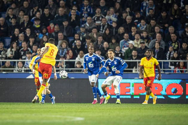 FOOTBALL : Racing Strasbourg vs Lens FC - ligue 1 - Strasbourg - 27 02 26 Mamadou SangarÃ 8 but  Copyright: xelyxandroxcegarrax