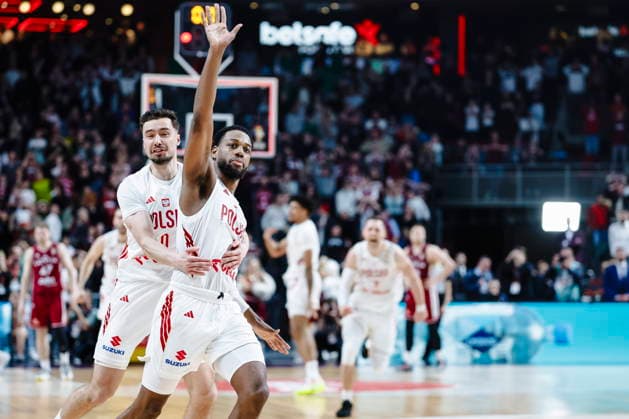 Ryga 27.02.2026 KOSZYKOWKA KOSZKADRA REPREZENTACJA POLSKI MECZ LOTWA - POLSKA ELIMINACJE MISTRZOSTW SWIATA 2027 - - - MEN BASKETBALL POLISH national team, Nationalteam WORLD CUP SERIES QUALIFIERS GAME LATVIA - POLAND NZ Jordan Loyd , victory zwyciÄ™stwo radosc celebration cieszynka , the shot , radosc celebration cieszynka , Andrzej Pluta , FOT. WOJCIECH FIGURSKI 058SPORT.PL NEWSPIX.PL --- newspix.pl  FOT. WOJCIECH FIGURSKI 058SPORT.PL
