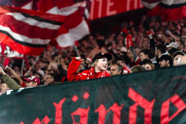 Germany 2 Bundesliga 2025 2026 Fortuna Düsseldorf vs VfL Bochum 24 Matchday 27 02 2026 Merkur Spiel Arena Nordrhein Westfalen Fans Spectators Mood Scarf Copyright: xCelinaxLeiersx