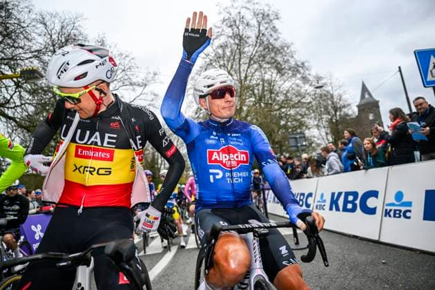Omloop Het Nieuwsblad 2026 Cycling Race NINOVE, BELGIUM - FEBRUARY 28 : Wellens Tim (BEL) of UAE Team Emirates XRG, Philipsen Jasper (BEL) of Alpecin Premier Tech at the start line during the 81th edition of Omloop Het Nieuwsblad an UCI World Tour 1.UWT one day cycling road race for Men Elite of km with start in Ghent and finish in Ninove on February 28, 2026 in Ninove, Belgium, 28 02 2026 ( Motordriver Kenny Verfaillie - Ninove Belgium  Copyright: xNicoxVereeckenx