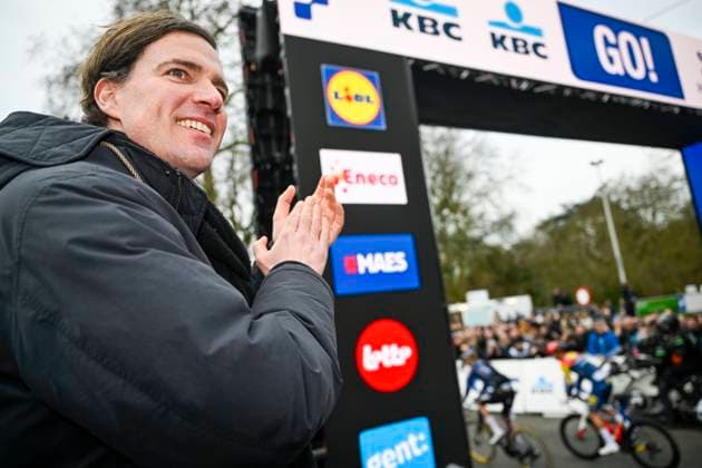 Omloop Het Nieuwsblad 2026 Cycling Race NINOVE, BELGIUM - FEBRUARY 28 : De Clercq Mathias, mayor of Gent during the 81th edition of Omloop Het Nieuwsblad an UCI World Tour 1.UWT one day cycling road race for Men Elite of km with start in Ghent and finish in Ninove on February 28, 2026 in Ninove, Belgium, 28 02 2026 ( Motordriver Kenny Verfaillie - Ninove Belgium  Copyright: xNicoxVereeckenx