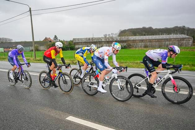Omloop Het Nieuwsblad 2026 Cycling Race NINOVE, BELGIUM - FEBRUARY 28 : Renard Alexis (FRA) of Cofidis, Brunel Alexys (FRA) of TotalEnergies, Alleno Clement (FRA) of Burgos Burpellet BH, Van Hemelen Vincent (BEL) of Team Flanders - Baloise in the escape pack during the 81th edition of Omloop Het Nieuwsblad an UCI World Tour 1.UWT one day cycling road race for Men Elite of km with start in Ghent and finish in Ninove on February 28, 2026 in Ninove, Belgium, 28 02 2026 ( Motordriver Kenny Verfaillie - Ninove Belgium  Copyright: xNicoxVereeckenx