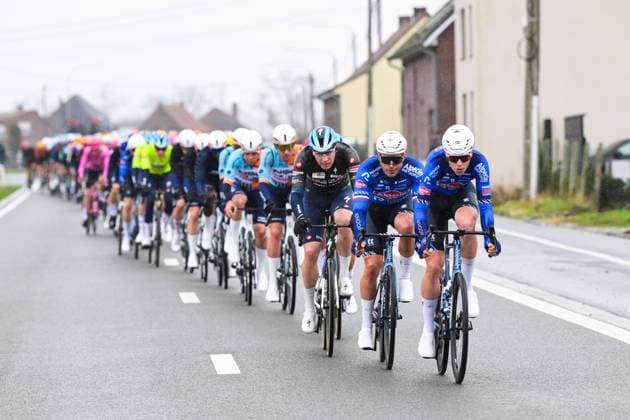 Sport Bilder des Tages Belgian Lennert Belmans of Alpecin-Premier Tech pictured in action during the 81st edition of the men s one-day cycling race Omloop Het Nieuwsblad (UCI World Tour), the opening race of the Flemish one-day classics season, 207,6 km from Gent to Ninove, Saturday 28 February 2026. DAVIDxPINTENS  x165904771x