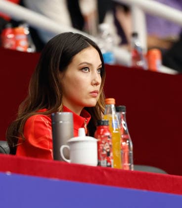 (260228) -- BEIJING, Feb. 28, 2026 -- China s freeski Olympic champion Gu Ailing is seen on the stands during the women s playoff match between Beijing and Henan at China Volleyball League 2025-2026 in Beijing, China, Feb. 28, 2026. ) (SP)CHINA-BEIJING-VOLLEYBALL-LEAGUE-WOMEN-PLAYOFFS-BEIJING VS HENAN (CN) WangxLili 