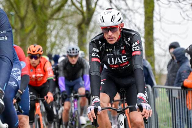 Omloop Het Nieuwsblad 2026 Cycling Race NINOVE, BELGIUM - FEBRUARY 28 : Politt Nils (GER) of UAE Team Emirates XRG in action during the 81th edition of Omloop Het Nieuwsblad an UCI World Tour 1.UWT one day cycling road race for Men Elite of km with start in Ghent and finish in Ninove on February 28, 2026 in Ninove, Belgium, 28 02 2026 ( Motordriver Kenny Verfaillie - Ninove Belgium  Copyright: xNicoxVereeckenx