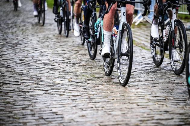 The bike of Ireland s Ryan Mullen of NSN Cycling Team hitting the Flemish slippery cobbles during the 81st edition of the men s one-day cycling race Omloop Het Nieuwsblad (UCI World Tour), the opening race of the Flemish one-day classics season, 207,6 km from Gent to Ninove, Saturday 28 February 2026. DAVIDxPINTENS  x165914136x