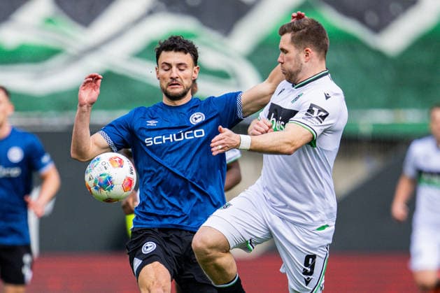 28 02 2026 Soccer, 2025 2026, 2 Bundesliga, 24 Matchday, DSC Arminia Bielefeld Hannover 96 L R Maximilian Bauer Bielefeld , Benjamin Källman Hannover DFL REGULATIONS PROHIBIT ANY USE OF PHOTOGRAPHS AS IMAGE SEQUENCES AND OR QUASI VIDEO