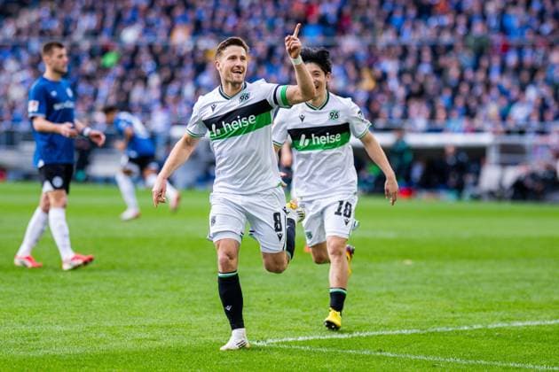 28 02 2026 Soccer, 2025 2026, 2 Bundesliga, 24 Matchday, DSC Arminia Bielefeld Hannover 96 Enzo Leopold Hannover cheers after his goal to 0 1 DFL REGULATIONS PROHIBIT ANY USE OF PHOTOGRAPHS AS IMAGE SEQUENCES AND OR QUASI VIDEO