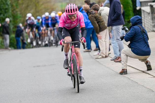 Omloop Het Nieuwsblad 2026 Cycling Race NINOVE, BELGIUM - FEBRUARY 28 : Asgreen Kasper (DEN) of EF Education EasyPost attacking during the 81th edition of Omloop Het Nieuwsblad an UCI World Tour 1.UWT one day cycling road race for Men Elite of km with start in Ghent and finish in Ninove on February 28, 2026 in Ninove, Belgium, 28 02 2026 ( Motordriver Kenny Verfaillie - Ninove Belgium  Copyright: xNicoxVereeckenx