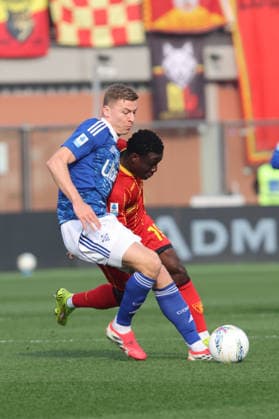 Como™s Ignace Van Der Brempt during the Serie A soccer match between Como and Lecce at the Giuseppe Sinigaglia stadium in Como, north Italy - February 28, 2026 - Soccer.  Copyright: xAntonioxSaia LaPressex